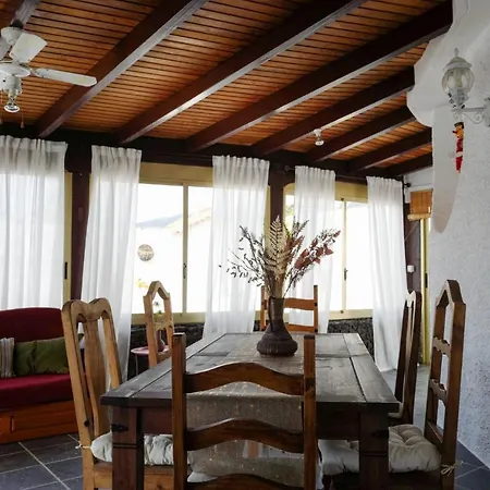 Beautiful Beachfront Garden Villa Villa *